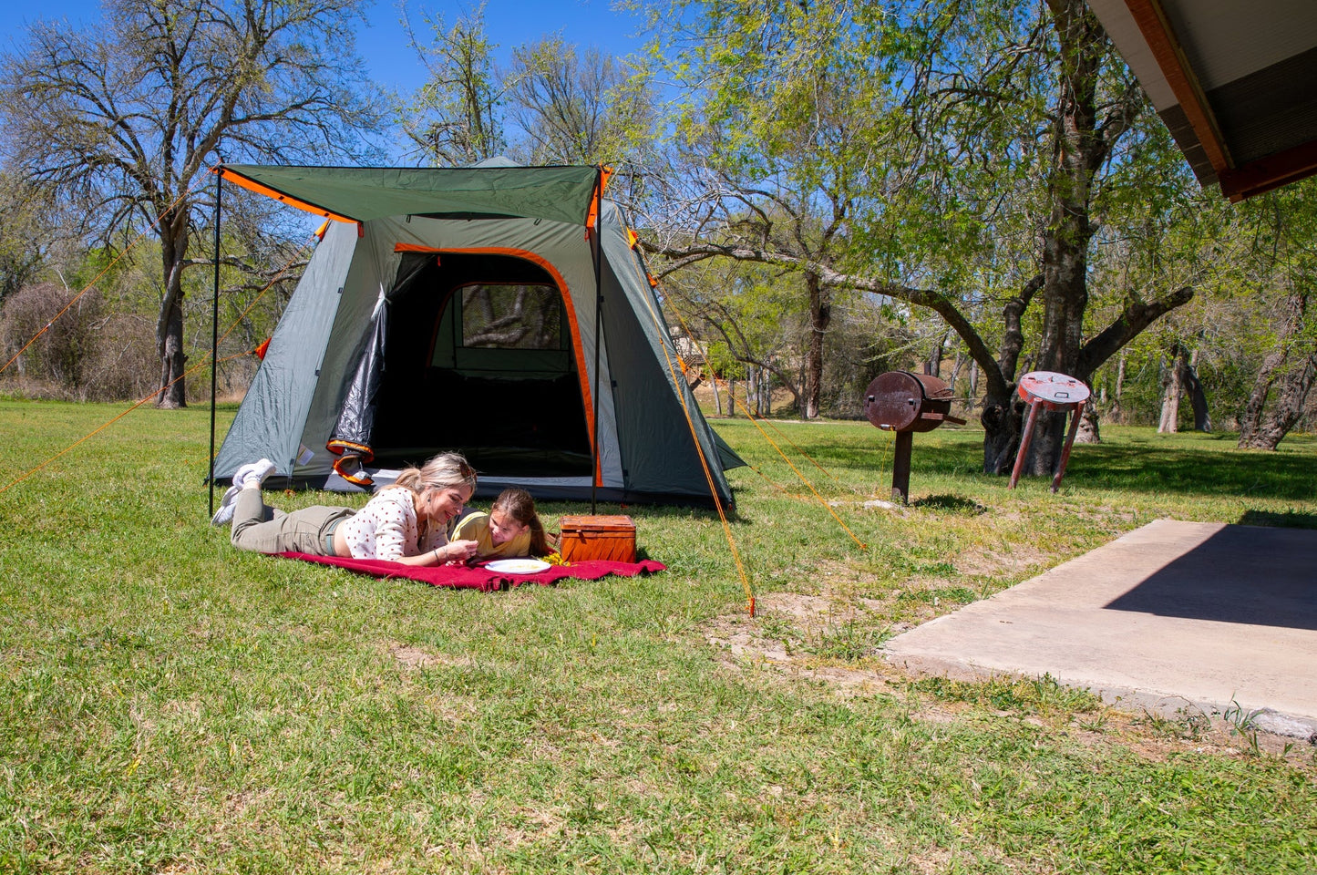 NOIR 6 | FULL FLYSHEET WITH AWNING